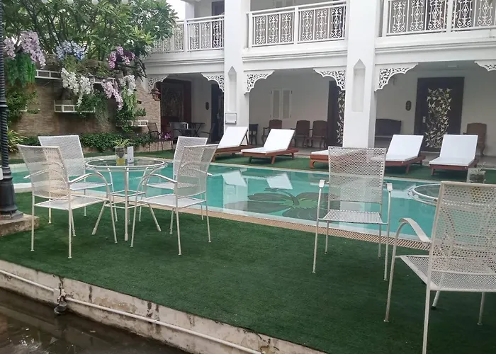 White Boutique Hotel And Spa Chiang Mai